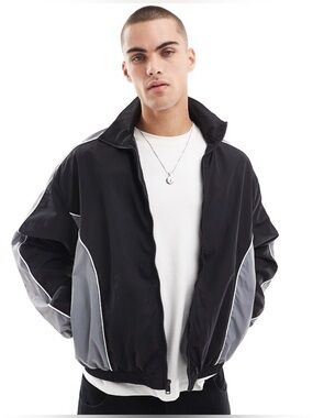 Hollister Men's XL Black and Gray Colorblock Windbreaker Jacket